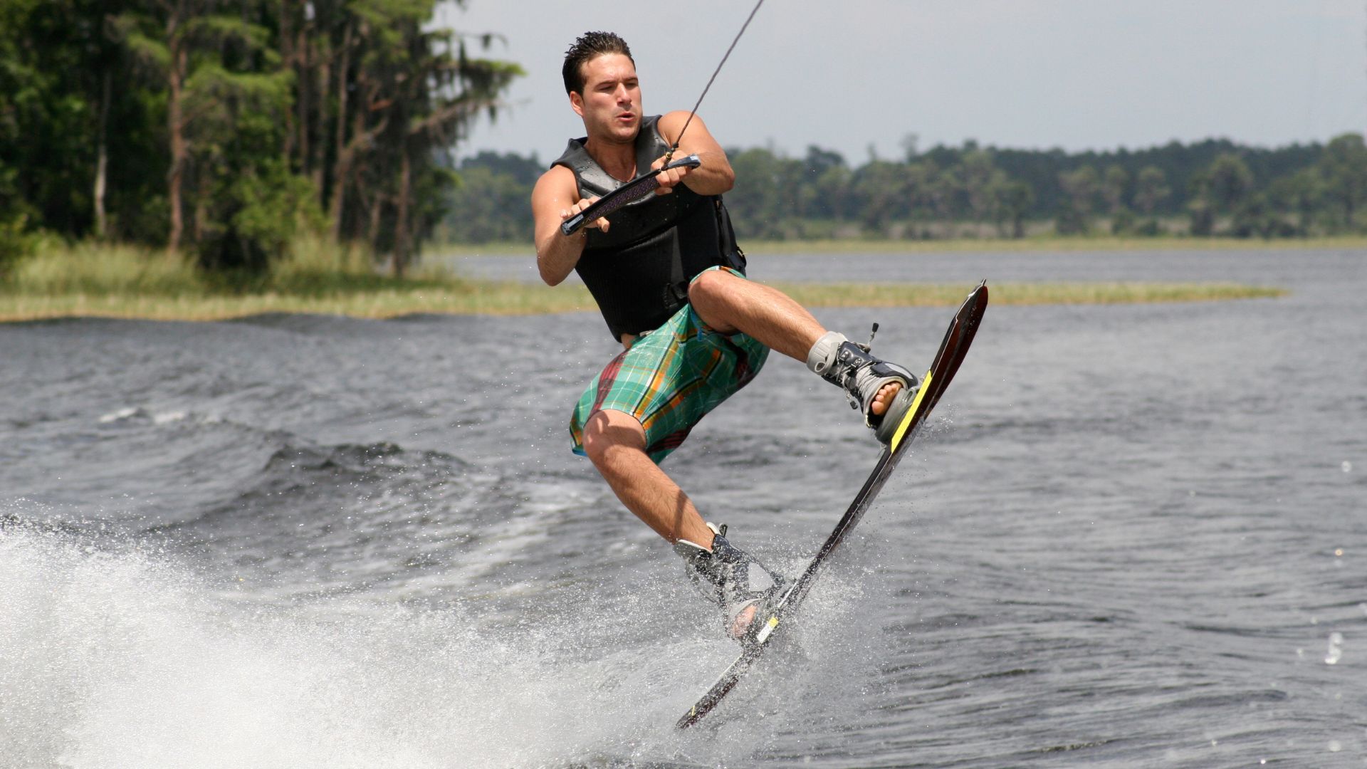 Jacksonville Hotels with Water Sports Rentals: The Ultimate Guide for Water Enthusiasts